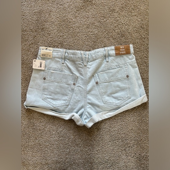 NWT Free People Beginner’s Luck Low Rise Slouch Shorts Size 10/30R Denim - Picture 6 of 11
